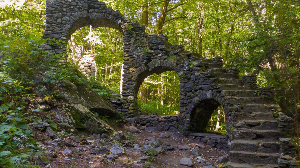 Madame Sherri&rsquo;s Castle